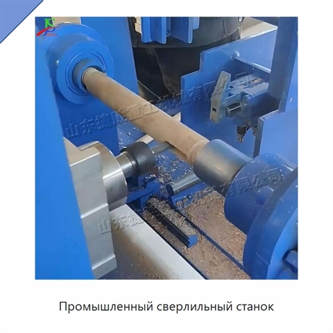 Промышленный сверлильный станок
